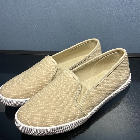 Nautica Tan shoes - Picture 3 of 4